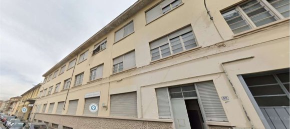 850m² Warehouse in Turin, Italy No. 184943 2