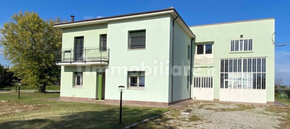 5 غرف نوم فيلا في San Felice sul Panaro, Italy رقم 118078 2