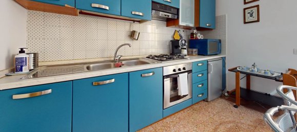 4 bedrooms Apartment in Assisi, Italy No. 313039 3