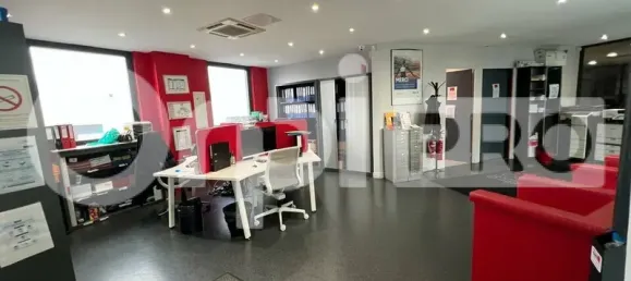 Bureau à Grigny, France 248m² No. 346106 6