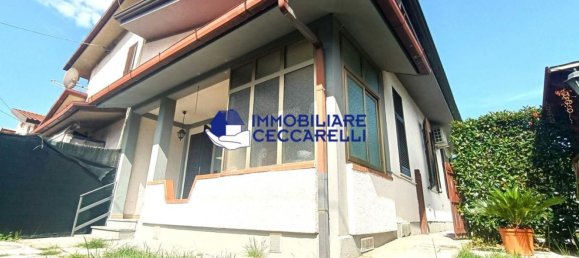 Villa de 3 divisões em Massa, Italy N.º 286194 21