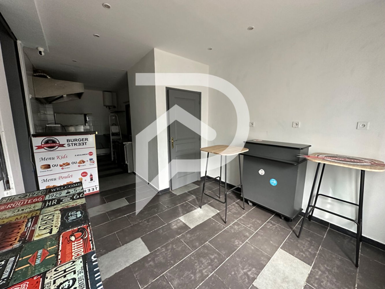 30m² Commercial property in Caudry, France No. 68763