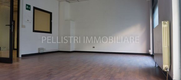 Коммерческая недвижимость 300м² в Кьявари, Италия № 132806 9