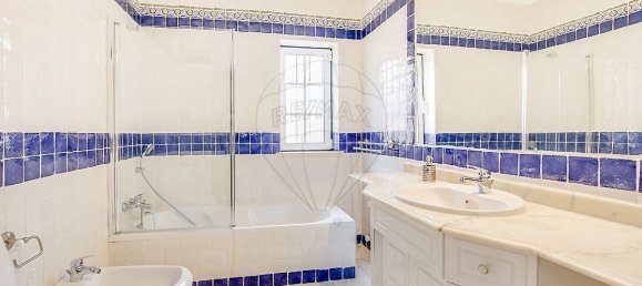 5 bedrooms Villa in Corroios, Portugal No. 22333 7