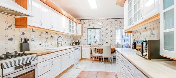 5 bedrooms Villa in Corroios, Portugal No. 22333 2