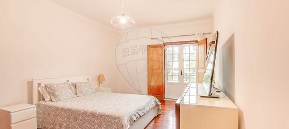 5 bedrooms Villa in Corroios, Portugal No. 22333 8