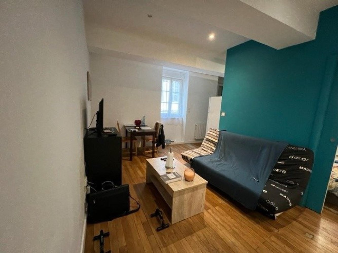 Apartamento de 1 dormitorio en Macon, France No. 191418