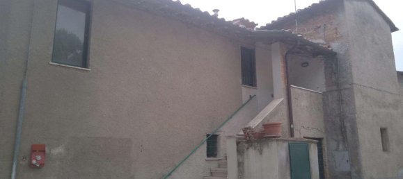 Casa de 8 habitaciónes en Perugia, Italy No. 157343 2