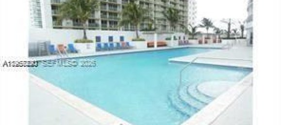 1 dormitorio propiedad comercial en venta en Miami, Miami-Dade, Florida, USA № 615937 6