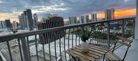 1 dormitorio propiedad comercial en venta en Miami, Miami-Dade, Florida, USA № 615937 28