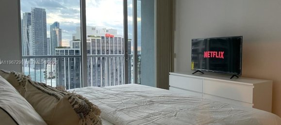 1 dormitorio propiedad comercial en venta en Miami, Miami-Dade, Florida, USA № 615937 17