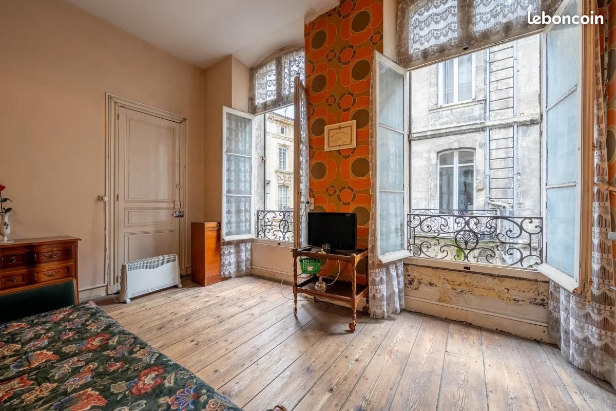 Квартира с 3 спальнями в лез Аллюэ, Франция № 103947