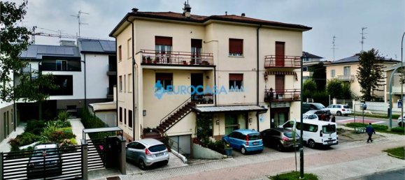 2 غرف نوم عقار تجاري في Carpi, Italy رقم 59545 33