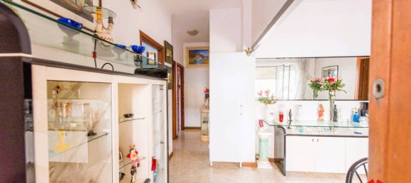 1 bedroom Apartment in Rome, Italy No. 333577 5