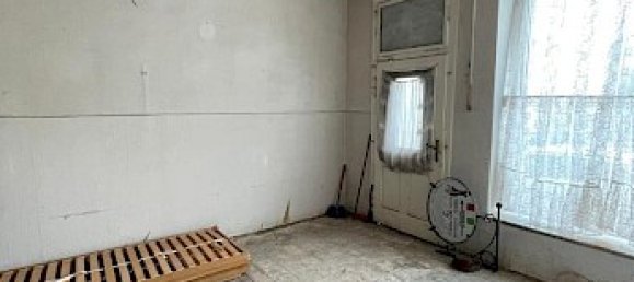 Здание с 10 комнатами в Фогтланд, Германия № 84861 14