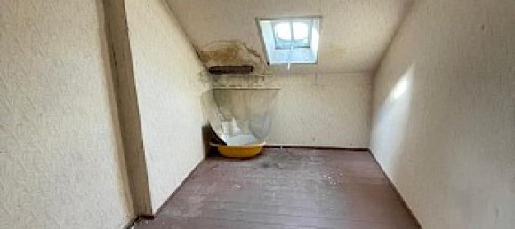 Здание с 10 комнатами в Фогтланд, Германия № 84861 3