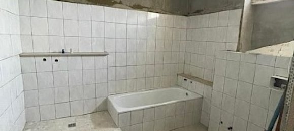 Здание с 10 комнатами в Фогтланд, Германия № 84861 7