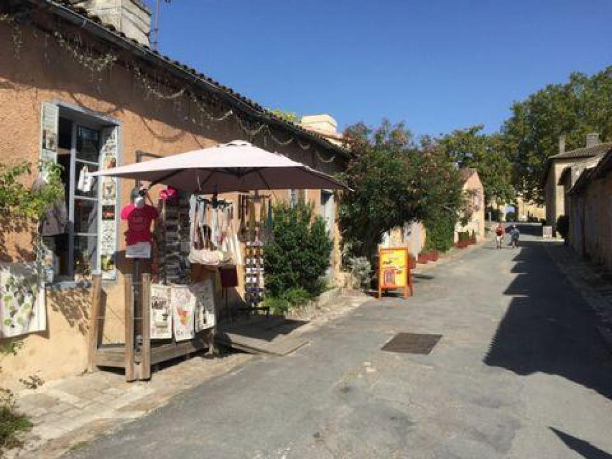 90m² Office in Blaye, France No. 19332
