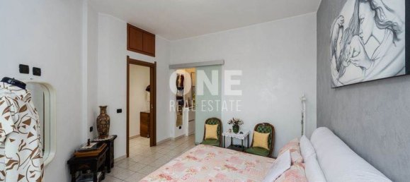 2-salle Appartement à Monza, Italy No. 334573 7
