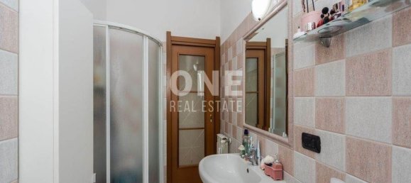 2-salle Appartement à Monza, Italy No. 334573 12