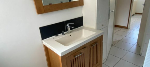 2 bedrooms Apartment in Bourges, France No. 82320 5