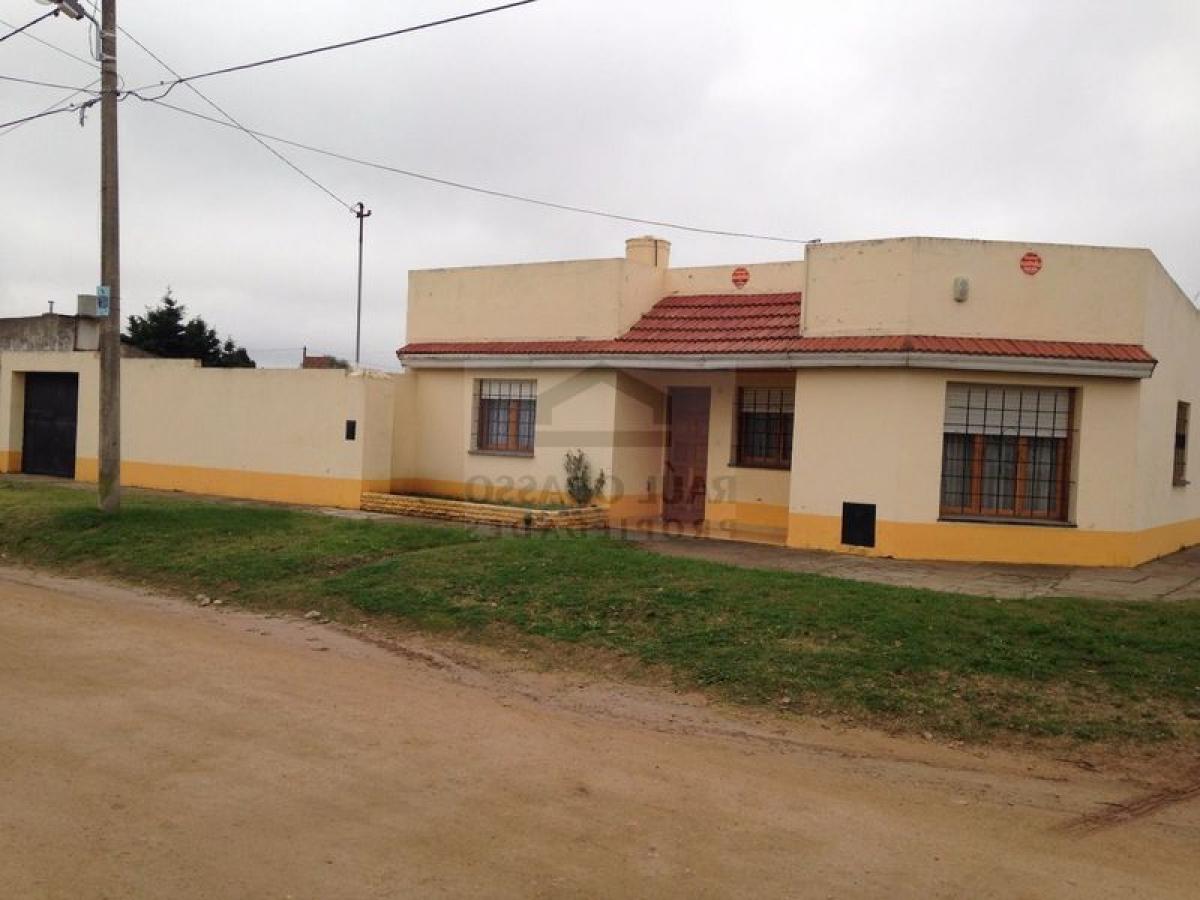 3 bedrooms House in Buenos Aires, Argentina No. 74209