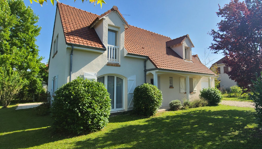 6 chambres Maison à La Rivière-de-Corps, France No. 251402