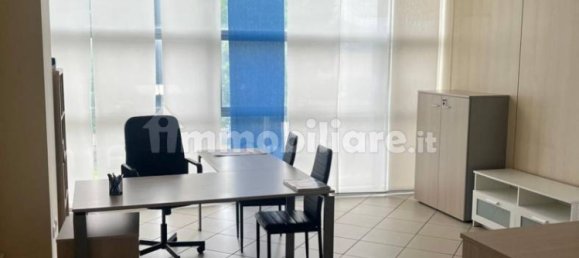 Escritório de 5 divisões em Brescia, Italy N.º 5045 4