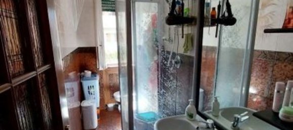 2-salle Appartement à Paderno Dugnano, Italy No. 222395 17