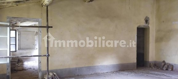 8 bedrooms House in Pisa, Italy No. 108246 3