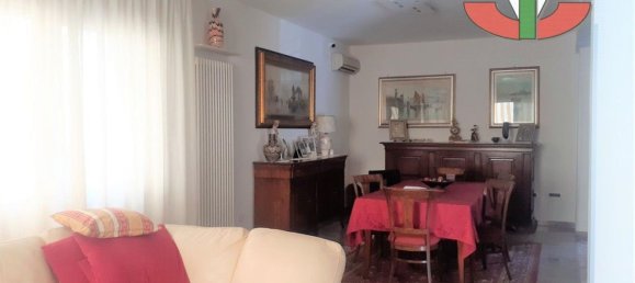 5 rooms Villa in Spinea, Italy No. 175877 2