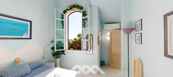 Villa de 8 dormitorios en Torrox Costa, Spain No. 53150 2