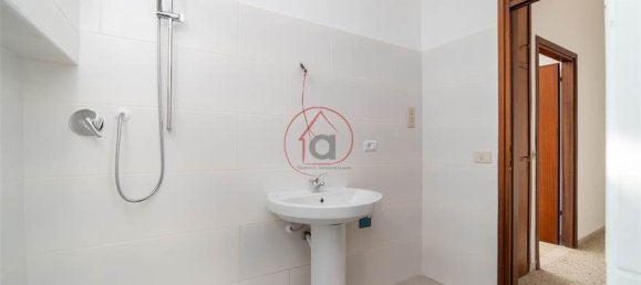 Apartamento T2 em Carpi, Italy N.º 102895 21