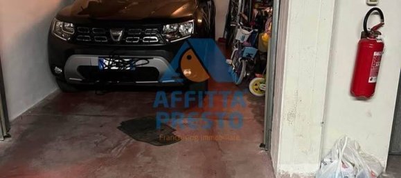 Garaje en Santa Croce sull'Arno, Italy 15 m² No. 259412 3