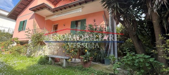 3 غرف نوم فيلا في Carrara, Italy رقم 274228 6