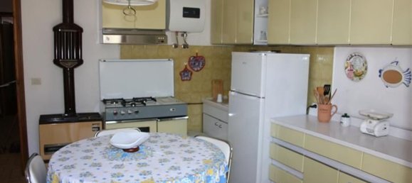 Дом с 6 комнатами в Скильпарио, Италия № 139735 14