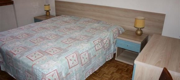 Дом с 6 комнатами в Скильпарио, Италия № 139735 12