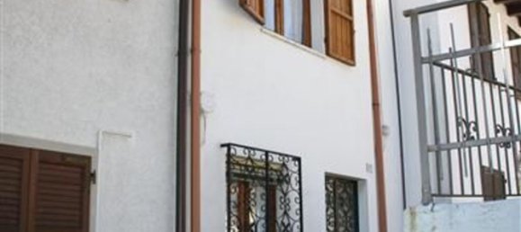 Дом с 6 комнатами в Скильпарио, Италия № 139735 20