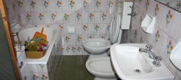 Дом с 6 комнатами в Скильпарио, Италия № 139735 10