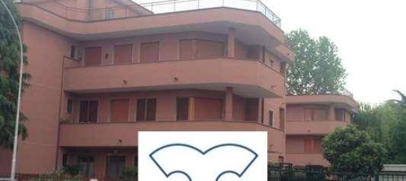 3 rooms Commercial property in Bareggio, Italy No. 73780 3