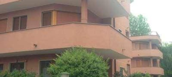 3 rooms Commercial property in Bareggio, Italy No. 73780 4