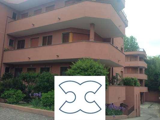 3 rooms Commercial property in Bareggio, Italy No. 73780