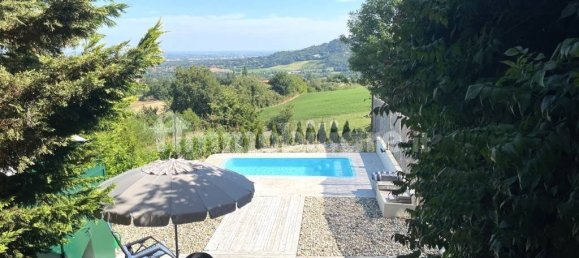 3 bedrooms House in Godiasco Salice Terme, Italy No. 304625 3