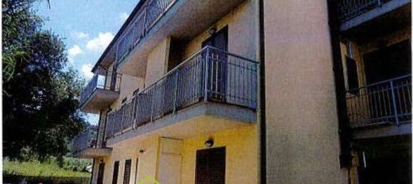 Apartamento de 3 habitaciónes en Magione, Italy No. 42184 6