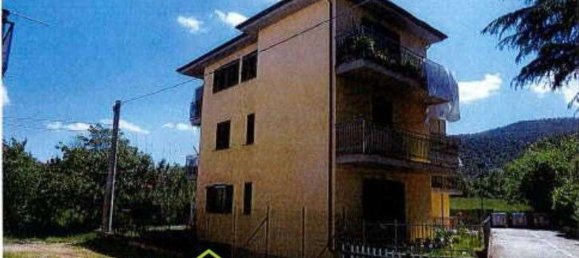 Apartamento de 3 habitaciónes en Magione, Italy No. 42184 8