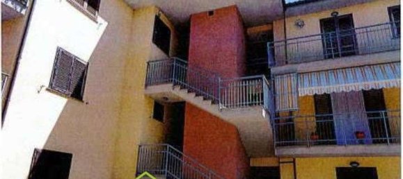 Apartamento de 3 habitaciónes en Magione, Italy No. 42184 7
