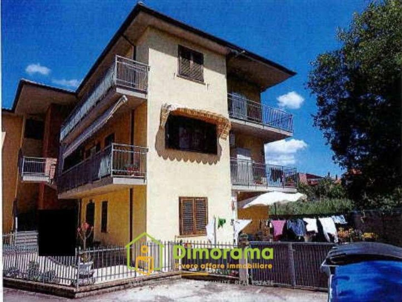 Apartamento de 3 habitaciónes en Magione, Italy No. 42184