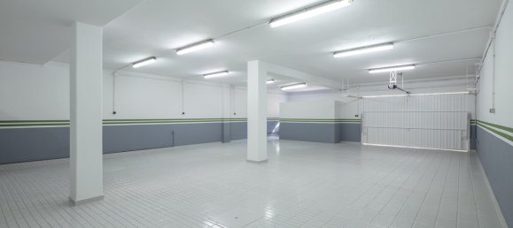 12 Schlafzimmer Villa in Marbella, Spain, Nr. 103432 15