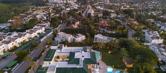 12 Schlafzimmer Villa in Marbella, Spain, Nr. 103432 31