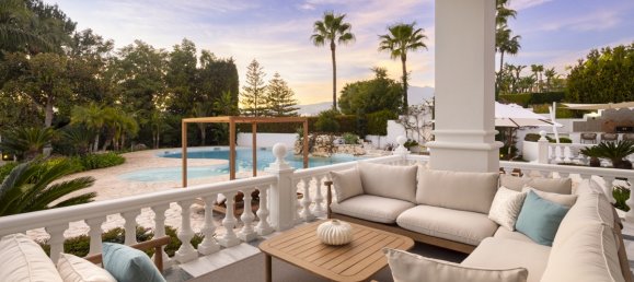 12 Schlafzimmer Villa in Marbella, Spain, Nr. 103432 5